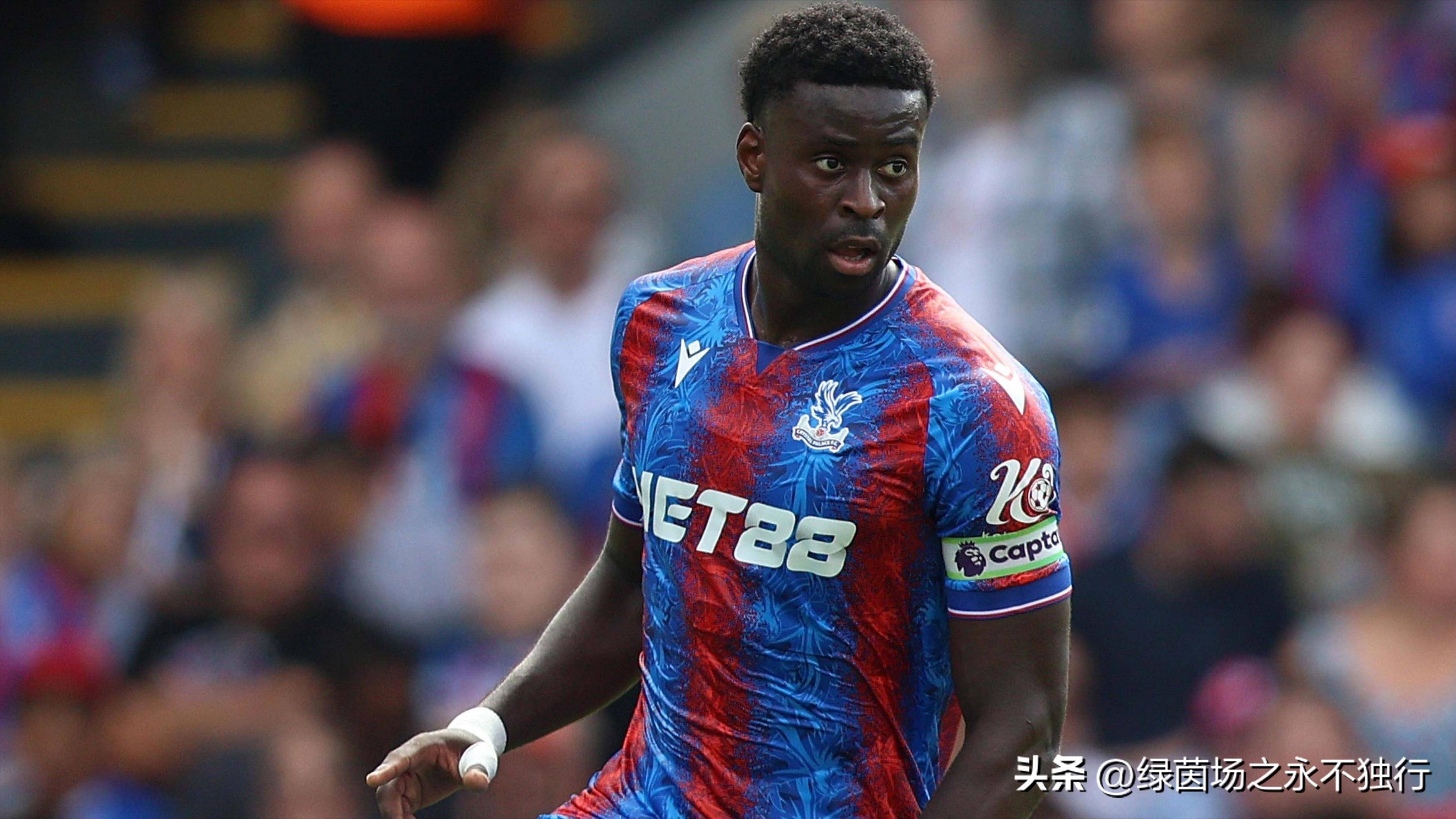 包含转会期突围战来临，法兰克福围绕足总杯伤情更新，媒体盛赞，赛程密集仍需轮换的词条