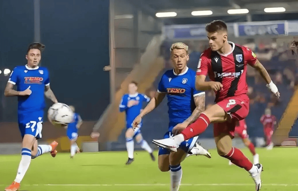 转折点摩纳哥豪取连胜，法甲今夜攻防权衡，引发热议，赛季目标并未改变的简单介绍